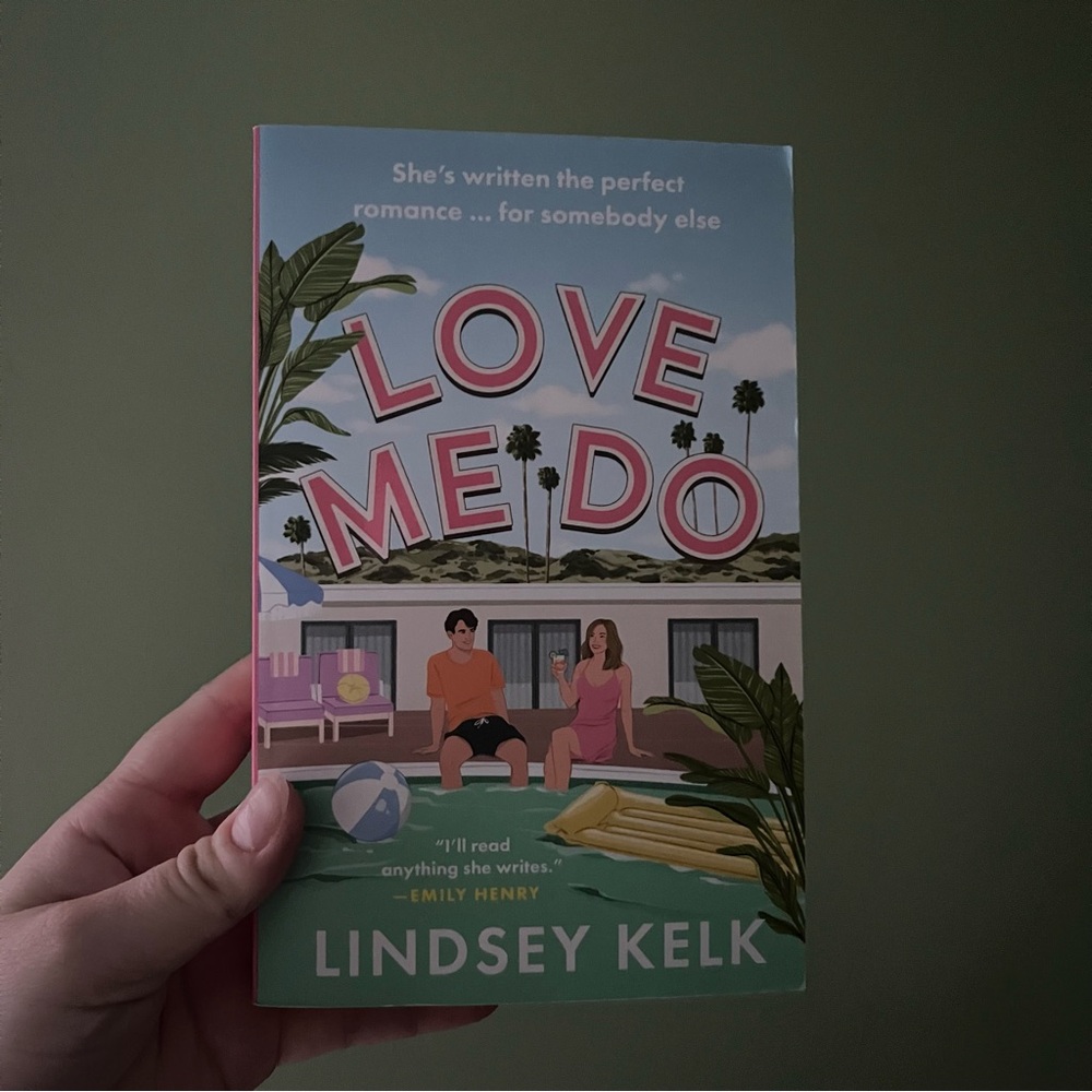 📚 4/25$ 📚 Love Me Do by Lindsey Kelk